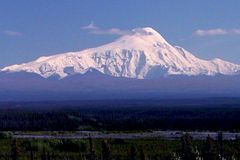 Mount Sanford 4949m