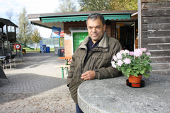 Kiosk Auslikon, H.P. Poli