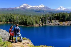 Benson Lake + 3 Sisters