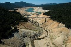 Lake Oroville drought 2015
