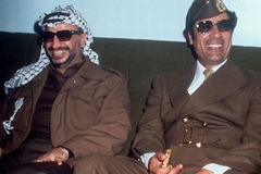 Gaddafi, Arrafat