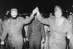 Gaddafi, Castro
